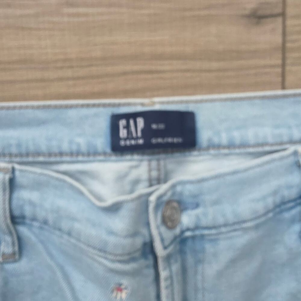 GAP Light Wash Floral Embroidered Girlfriend’s Jeans Women Sz 16/33 - Picture 13 of 14